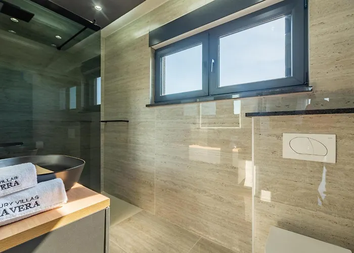 Awesome In With Kitchen Casa vacanze Privlaka (Zadar)