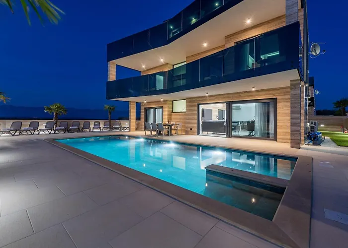 Awesome In With Kitchen Сasa de vacaciones